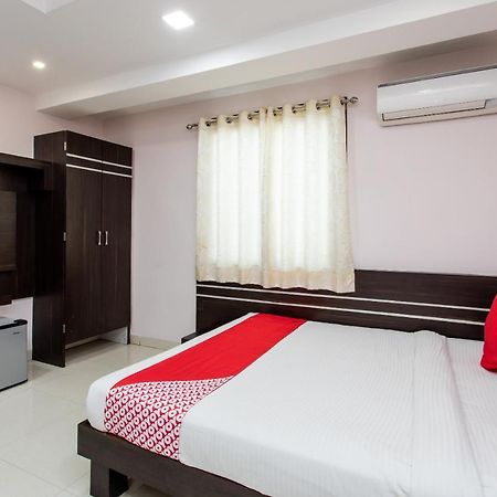 Hotel Shri Ram Нью-Дели Экстерьер фото