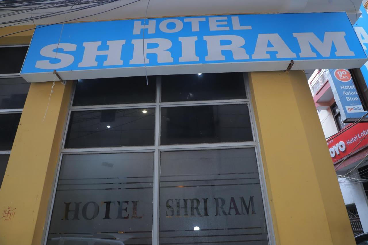 Hotel Shri Ram Нью-Дели Экстерьер фото